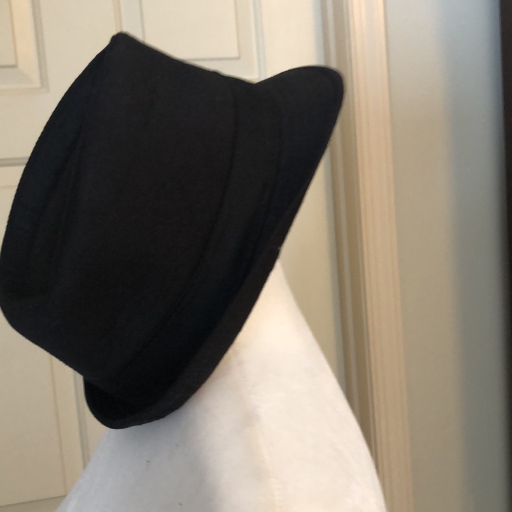 Black 100% cotton fedora with rhinestone flowers - Picture 3 of 5
